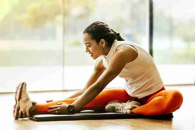 Стретчинг дома: комплекс упражнений и полезные советы от известных спортсменок