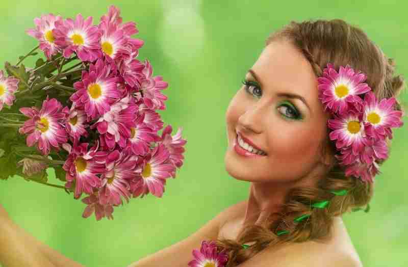 Словно персик: роскошный макияж для женщин с теплым оттенком кожи