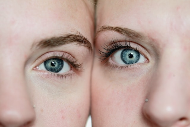 Как позаботиться о нежной коже вокруг глаз: 5 шагов, о которых мы забываем