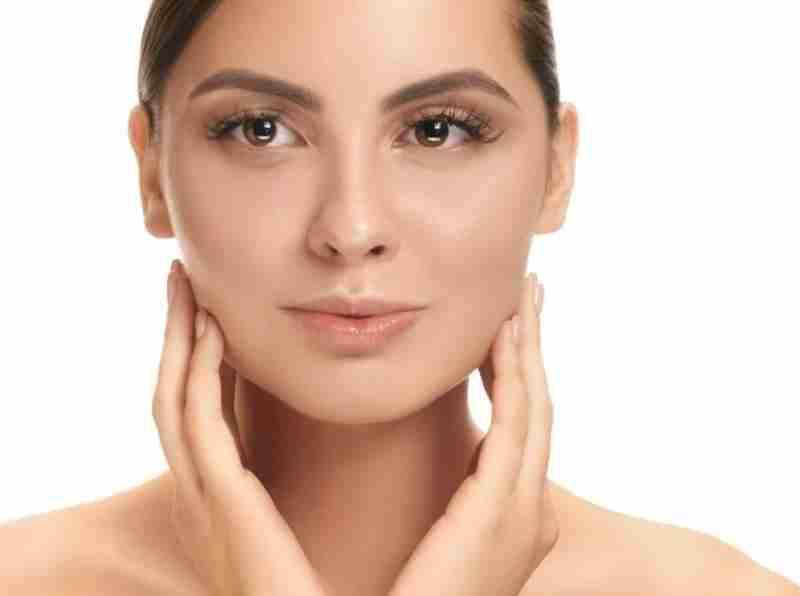 Летний релакс для кожи лица: секреты ухода от дерматолога Мельник